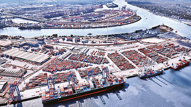 COSCO Investment in HHLA Container Terminal Tollerort
