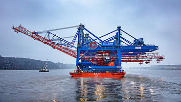 CTA receives Hamburg’s first remote-controlled container gantry cranes